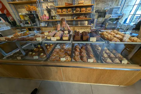 Egg Free Cake Box photo 2